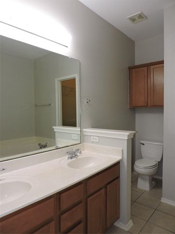 9201 Brodie LN 1703, Austin, TX 78748