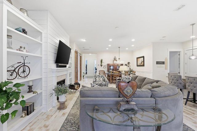 403 Four Seasons Boulevard, Summerville, SC 29486
