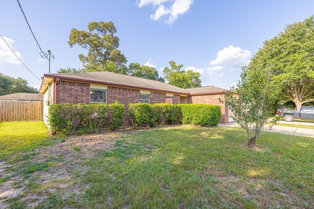 16381 Many Trees Lane, Conroe, TX 77302