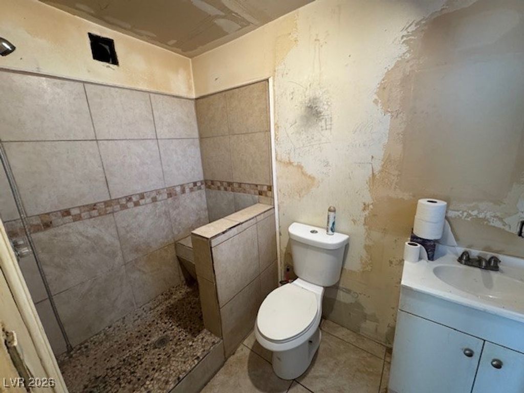 Image 8 of property listing at 4610 Sacks Drive, Las Vegas, NV 89122