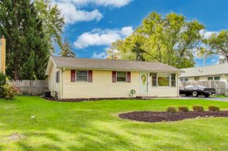 33336 N Indian Lane, Grayslake, IL 60030