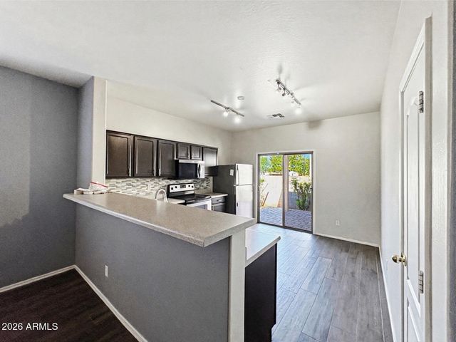 7054 W Cesar Street, Peoria, AZ 85345