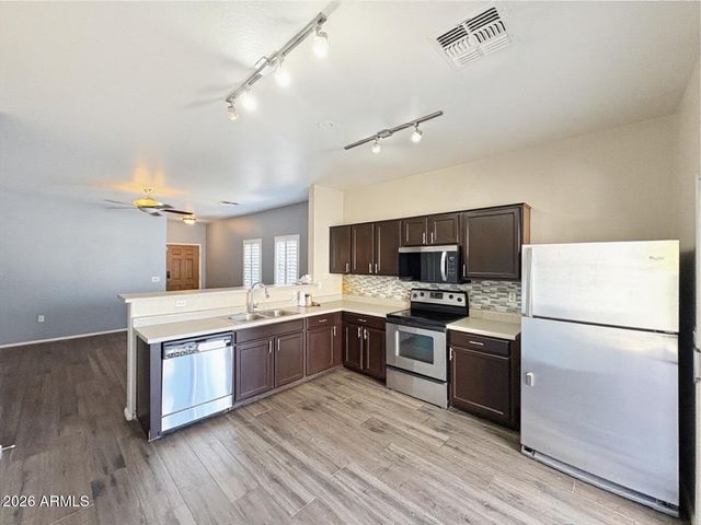 7054 W Cesar Street, Peoria, AZ 85345