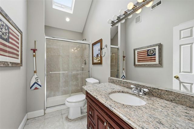 20 E Main Street, Huntington, NY 11743