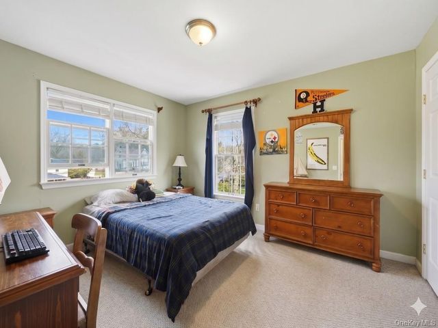 20 E Main Street, Huntington, NY 11743