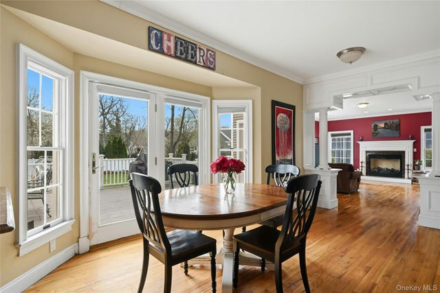 20 E Main Street, Huntington, NY 11743