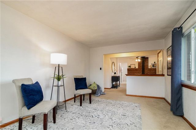 881 Hopwood LN, Virginia Beach, VA 23455