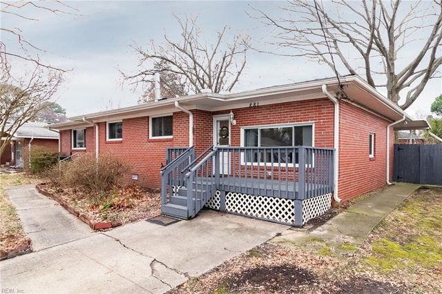 881 Hopwood LN, Virginia Beach, VA 23455