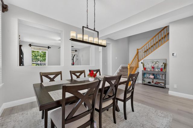 1453 Haddington Dr, Folsom, CA 95630