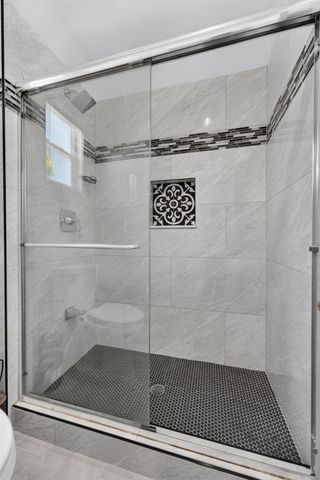 1453 Haddington Dr, Folsom, CA 95630