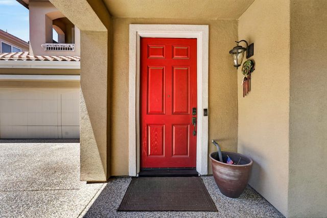 1453 Haddington Dr, Folsom, CA 95630