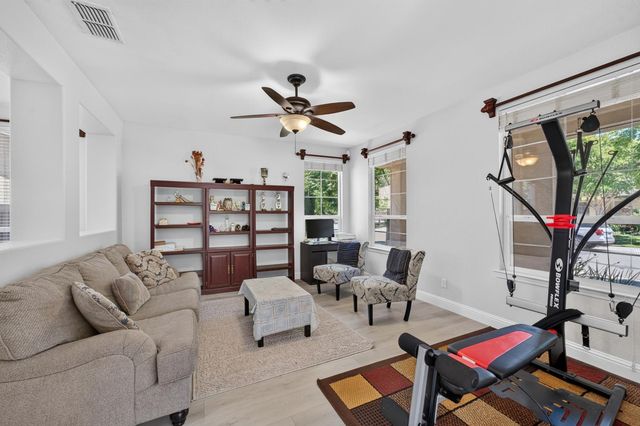 1453 Haddington Dr, Folsom, CA 95630