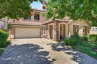 1453 Haddington Dr, Folsom, CA 95630