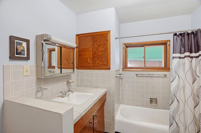 2103 BALLENGER LN, Columbia, MO 65202