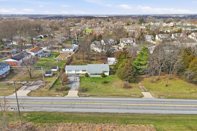 2103 BALLENGER LN, Columbia, MO 65202