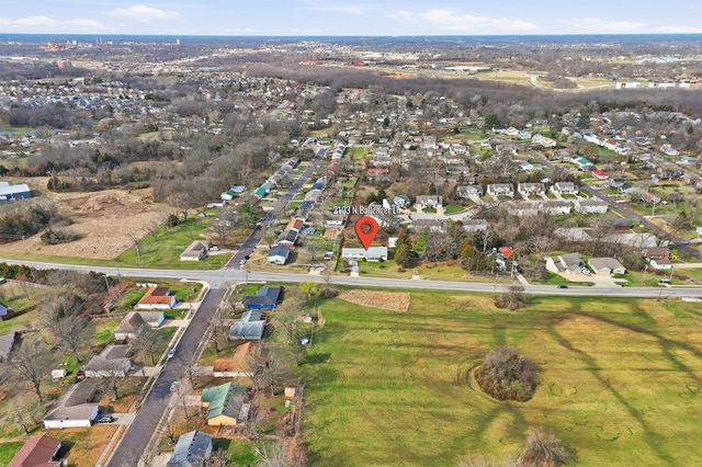 2103 BALLENGER LN, Columbia, MO 65202