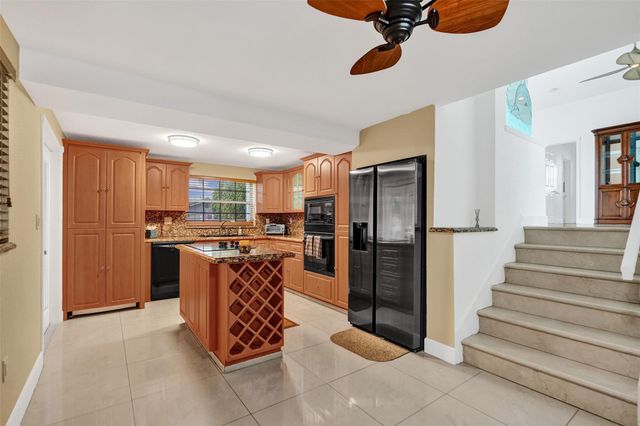 2542 Marathon Ln, Fort Lauderdale, FL 33312