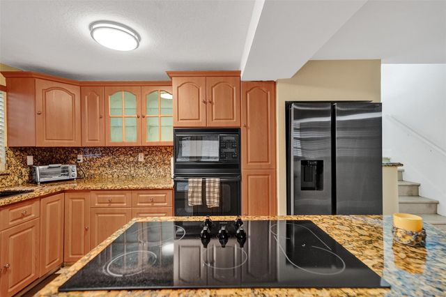 2542 Marathon Ln, Fort Lauderdale, FL 33312