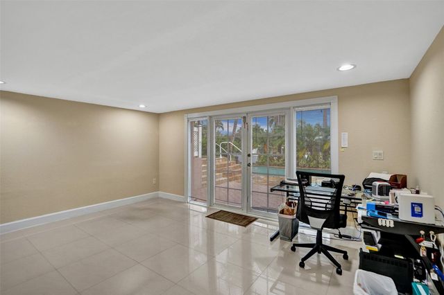 2542 Marathon Ln, Fort Lauderdale, FL 33312