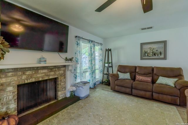 6239 HOPES FERRY ST, San Antonio, TX 78233