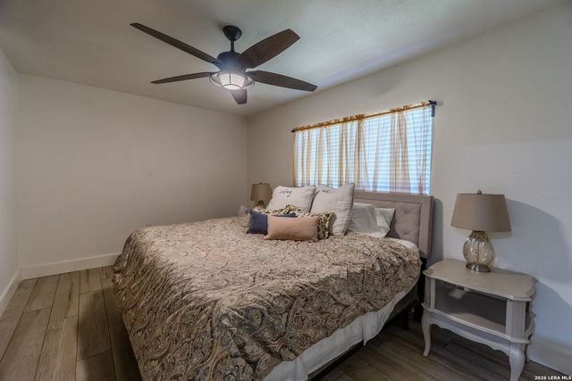 6239 HOPES FERRY ST, San Antonio, TX 78233