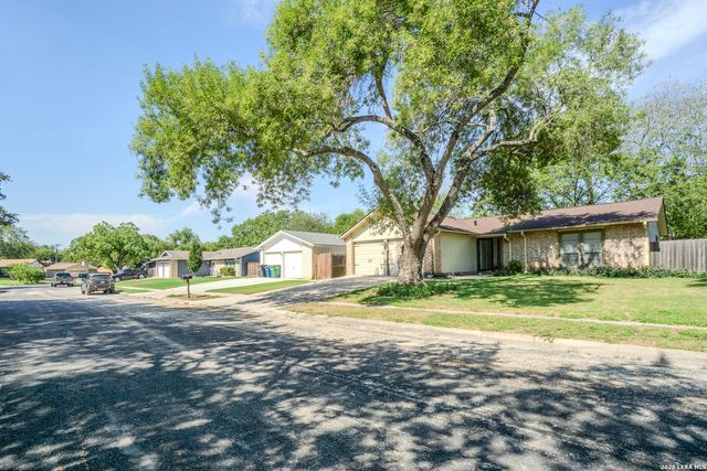 6239 HOPES FERRY ST, San Antonio, TX 78233