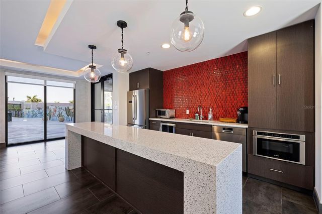 199 DALI BOULEVARD 402, St Petersburg, FL 33701