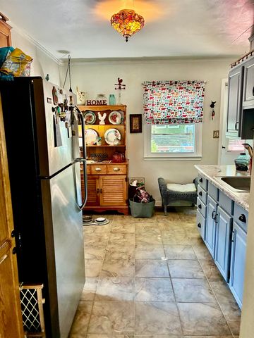 913 N Hickory Street, Owosso, MI 48867