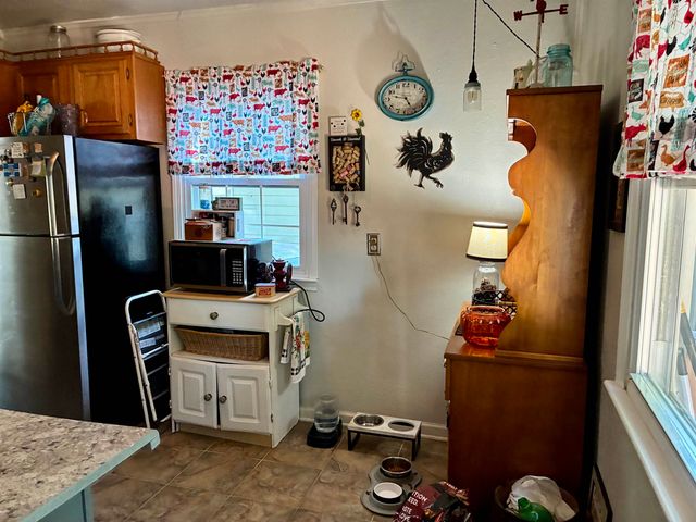 913 N Hickory Street, Owosso, MI 48867