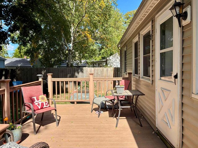 913 N Hickory Street, Owosso, MI 48867