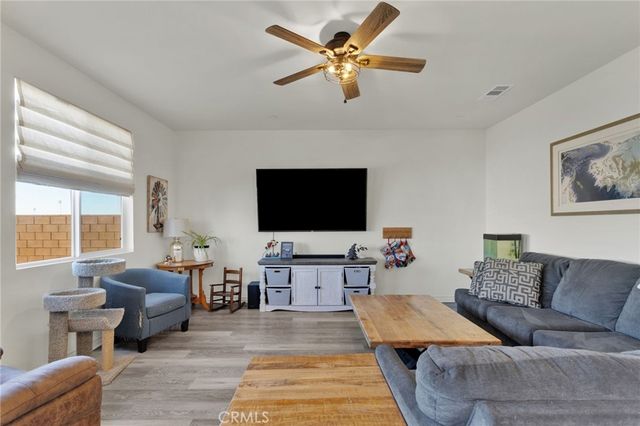 12672 Wycliff, Victorville, CA 92392