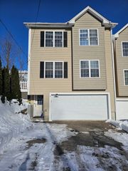 16 Third Street, Worcester, MA 01602