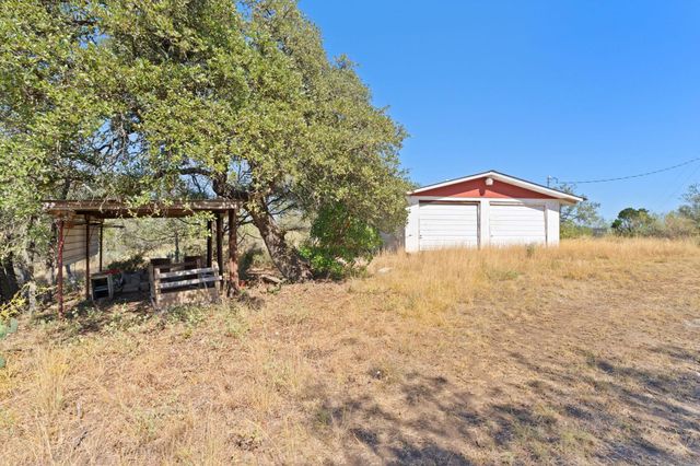 432 Sandy Mountain DR, Sunrise Beach, TX 78643