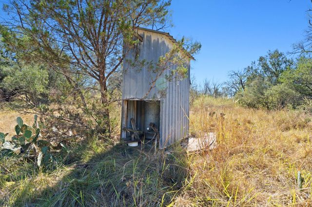 432 Sandy Mountain DR, Sunrise Beach, TX 78643