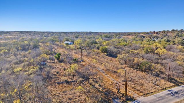 432 Sandy Mountain DR, Sunrise Beach, TX 78643