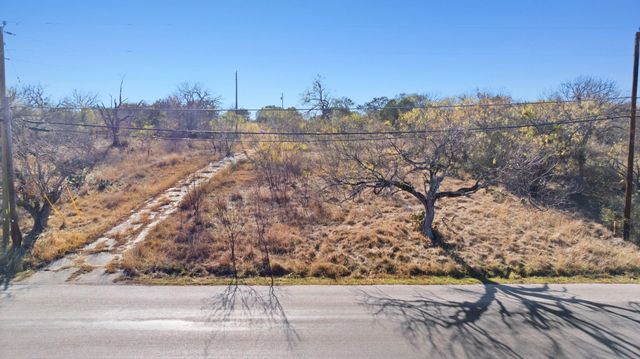 432 Sandy Mountain DR, Sunrise Beach, TX 78643