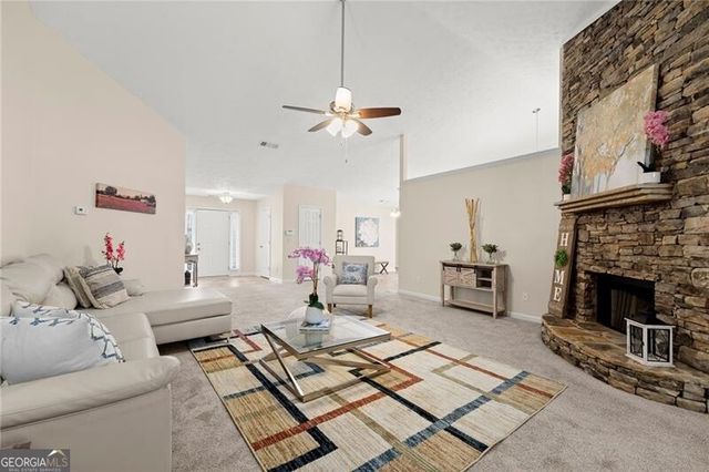 4011 Lafayette Way, Loganville, GA 30052