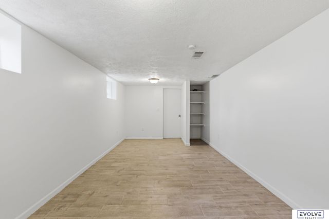 3624 N 67Th Avenue, Omaha, NE 68104