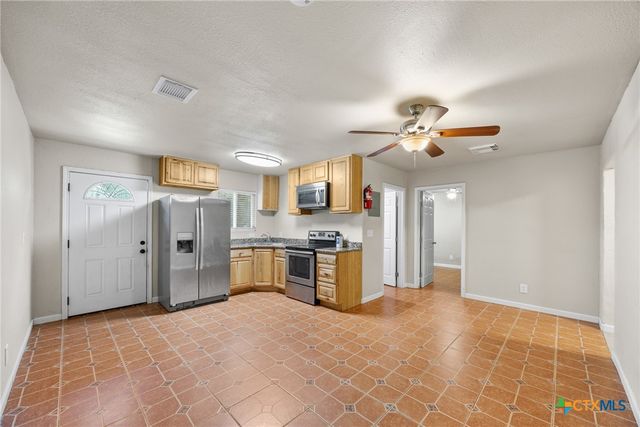 315 Riverwood Drive, Bastrop, TX 78602