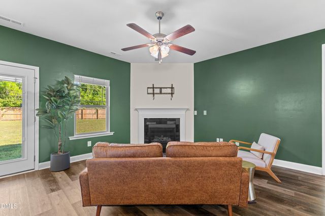 39 Pal Court, Benson, NC 27504