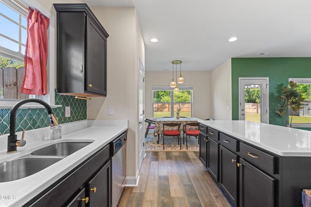 39 Pal Court, Benson, NC 27504