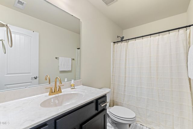 39 Pal Court, Benson, NC 27504