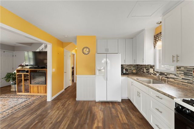 30 Saundra Drive, Westerly, RI 02891
