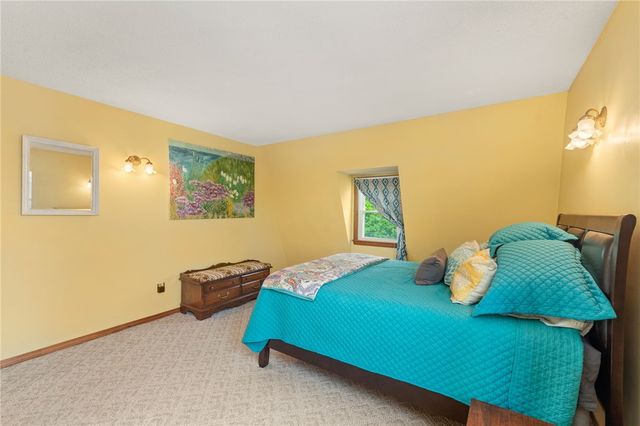 30 Saundra Drive, Westerly, RI 02891