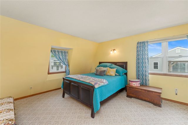30 Saundra Drive, Westerly, RI 02891