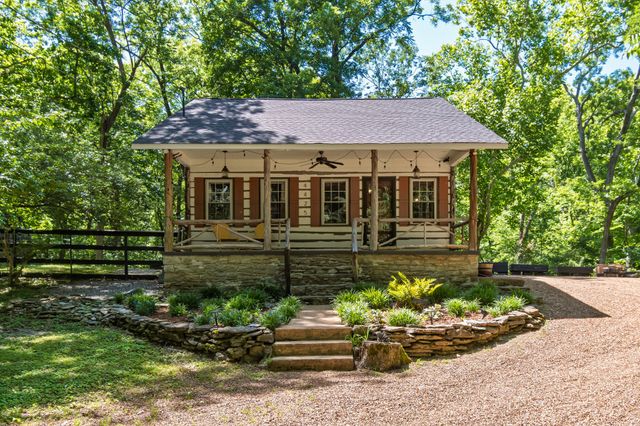 4425 Brush Hill Rd, Nashville, TN 37216