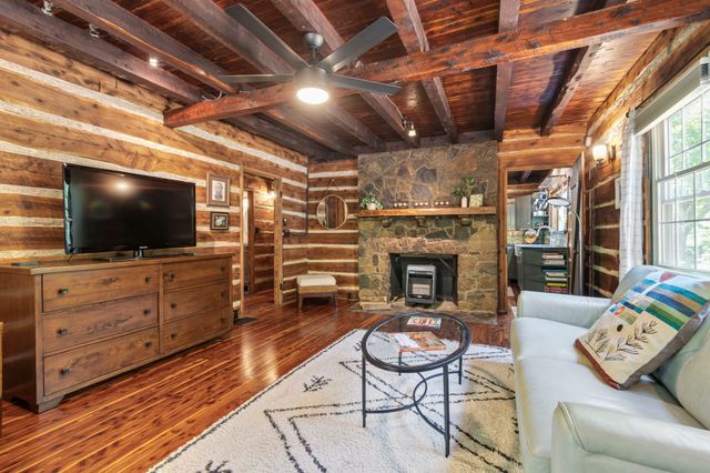 4425 Brush Hill Rd, Nashville, TN 37216