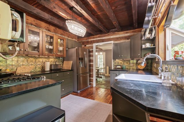 4425 Brush Hill Rd, Nashville, TN 37216