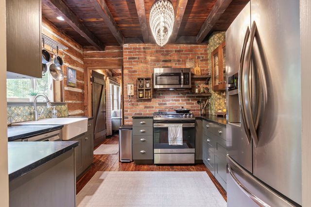 4425 Brush Hill Rd, Nashville, TN 37216