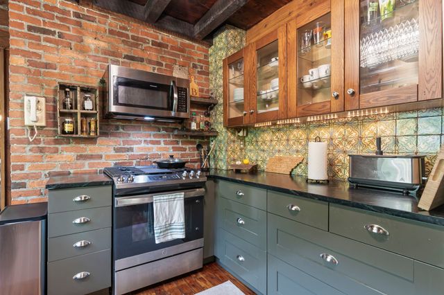 4425 Brush Hill Rd, Nashville, TN 37216